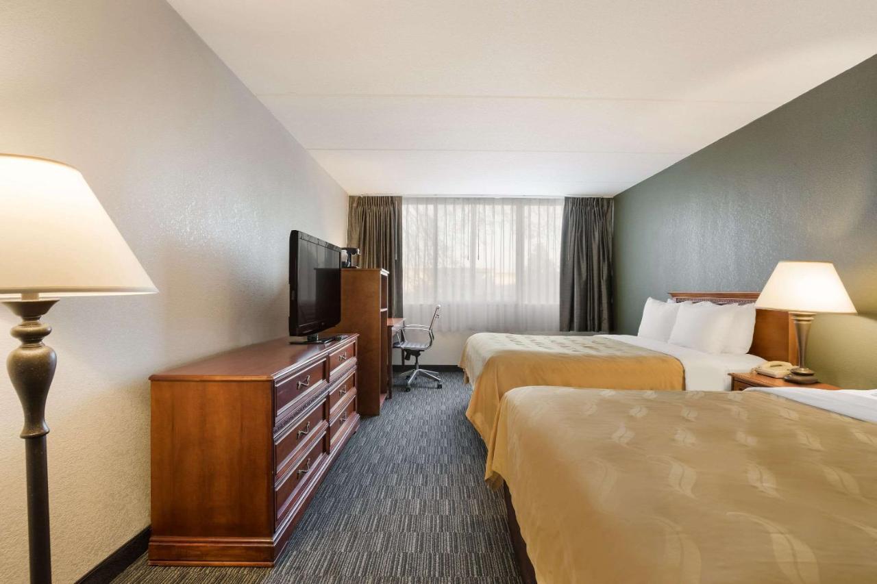 Quality Inn 3*